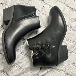 FRYE AND CO Black Ankle Boots Smooth Leather